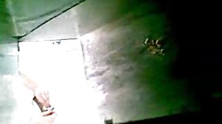 Грайлива брюнетка русское порно фільми секс-бомба Саломея мастурбує, оголюючи свою велику дупу