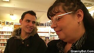 Лесбійська вечірка починається з приголомшливої хтивої Аліси Рис порно фільми онлайн дивитись безкоштовно